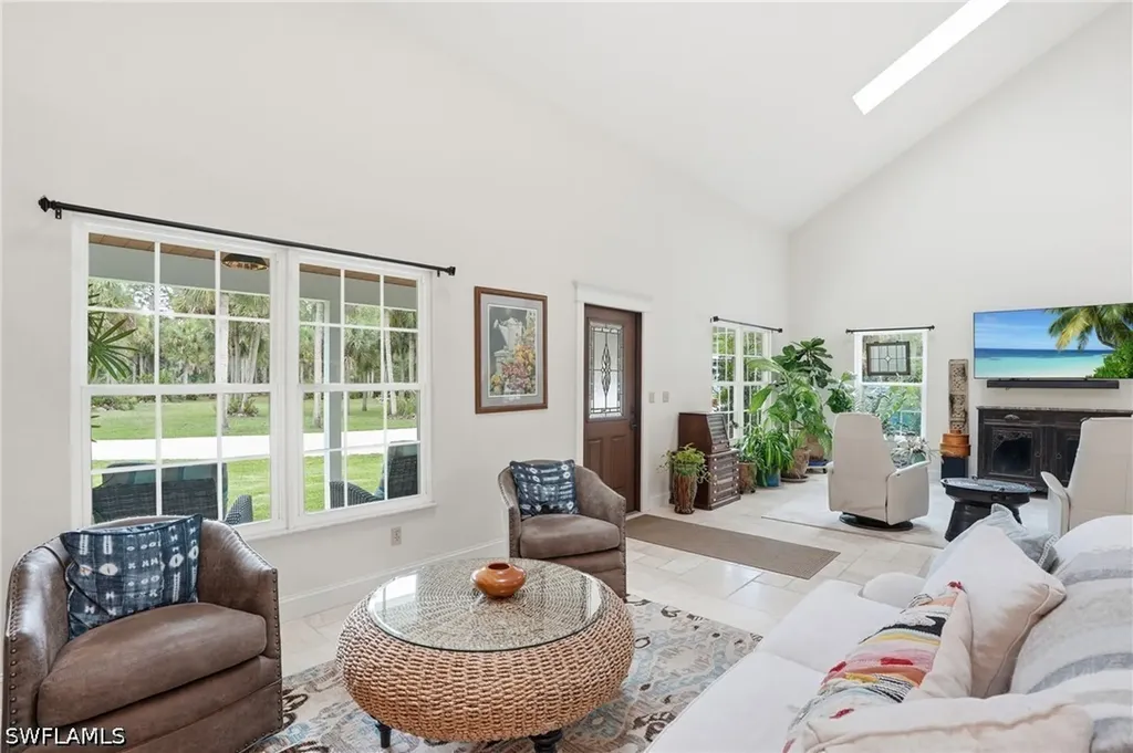 681 7th Street SW Naples FL 34117