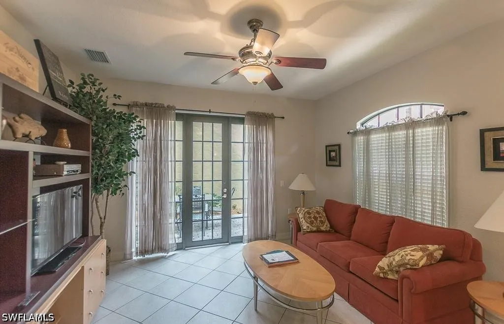 9102 Chula Vista Street Naples FL 34113