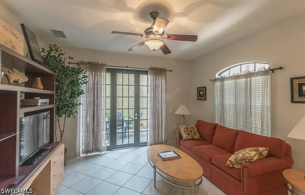 9102 Chula Vista Street Naples FL 34113