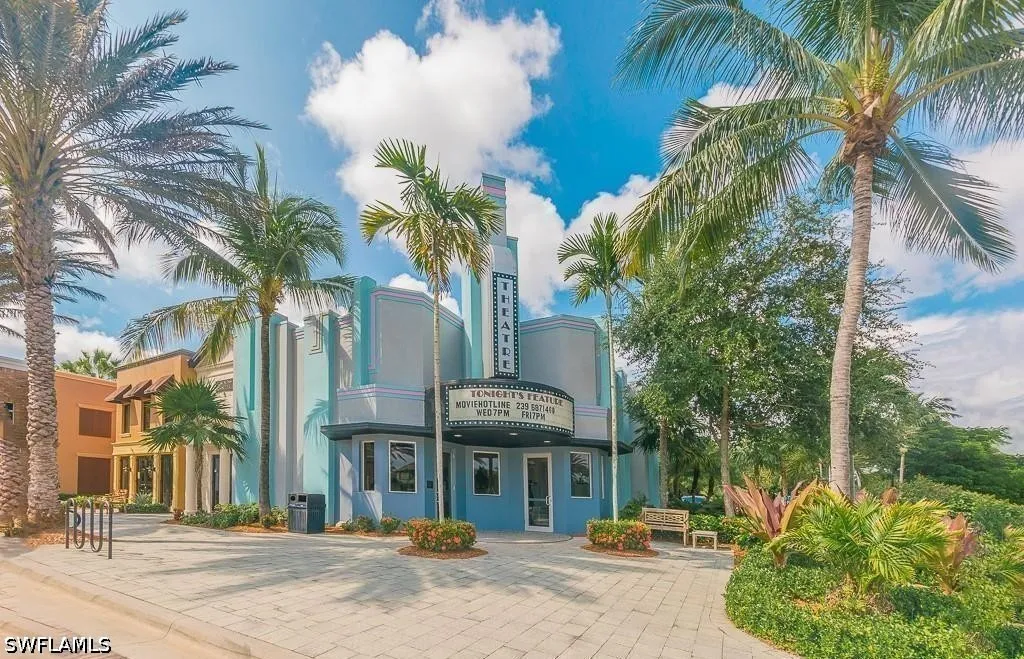 9102 Chula Vista Street Naples FL 34113