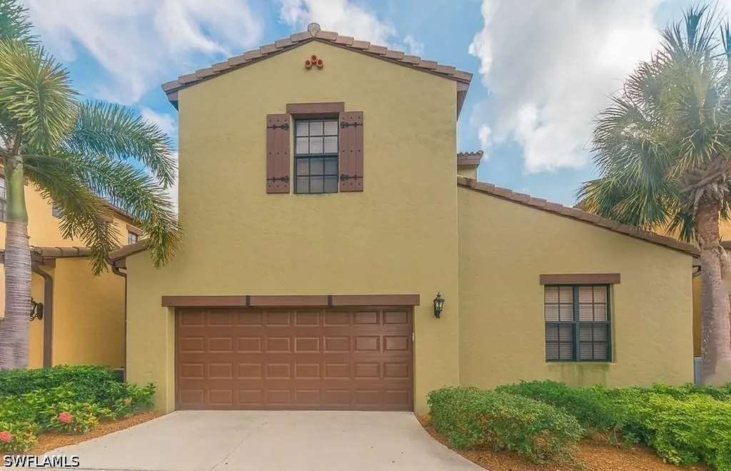 9102 Chula Vista Street Naples FL 34113