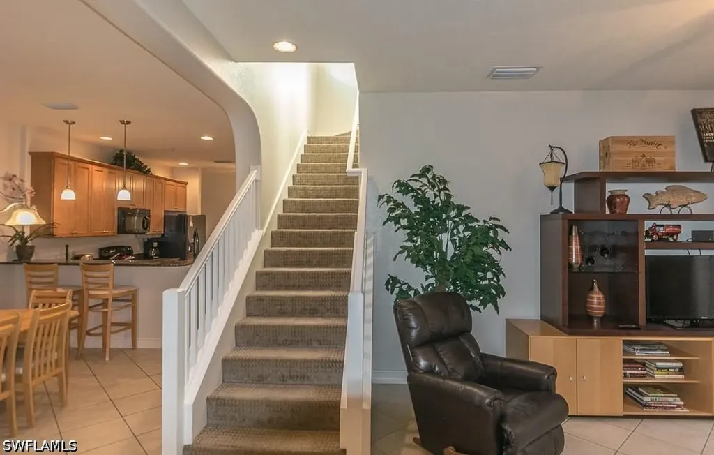 9102 Chula Vista Street Naples FL 34113