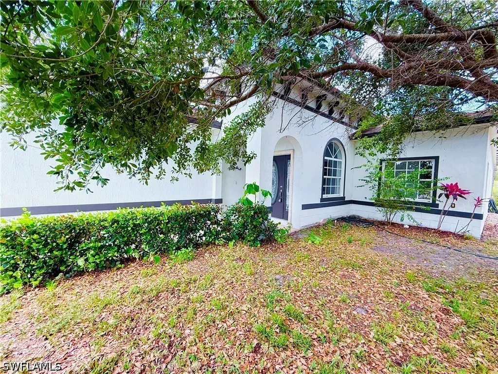 3465 Everglades Boulevard N Naples FL 34120
