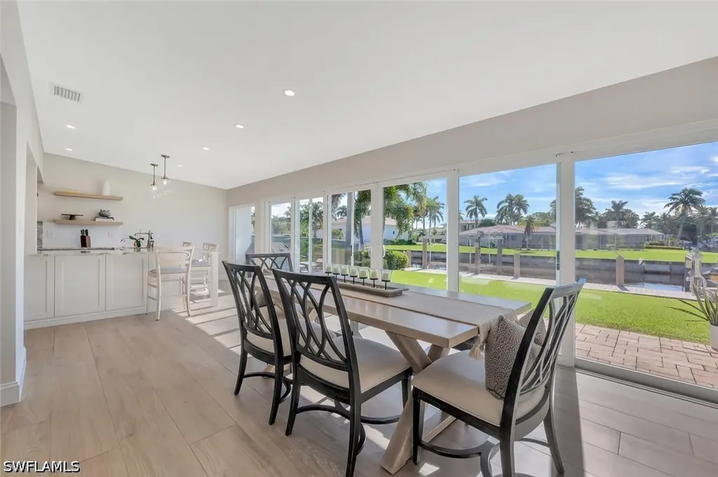 1925 Tarpon Road Naples FL 34102
