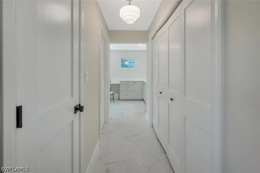 1925 Tarpon Road Naples FL 34102