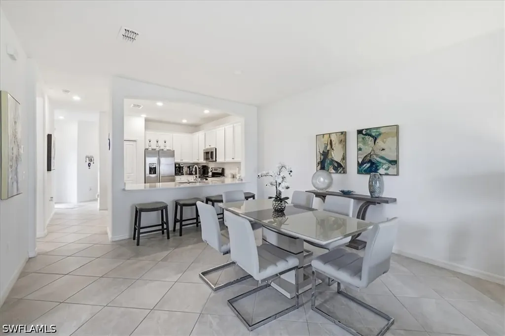 2636 Vine Avenue Naples FL 34120