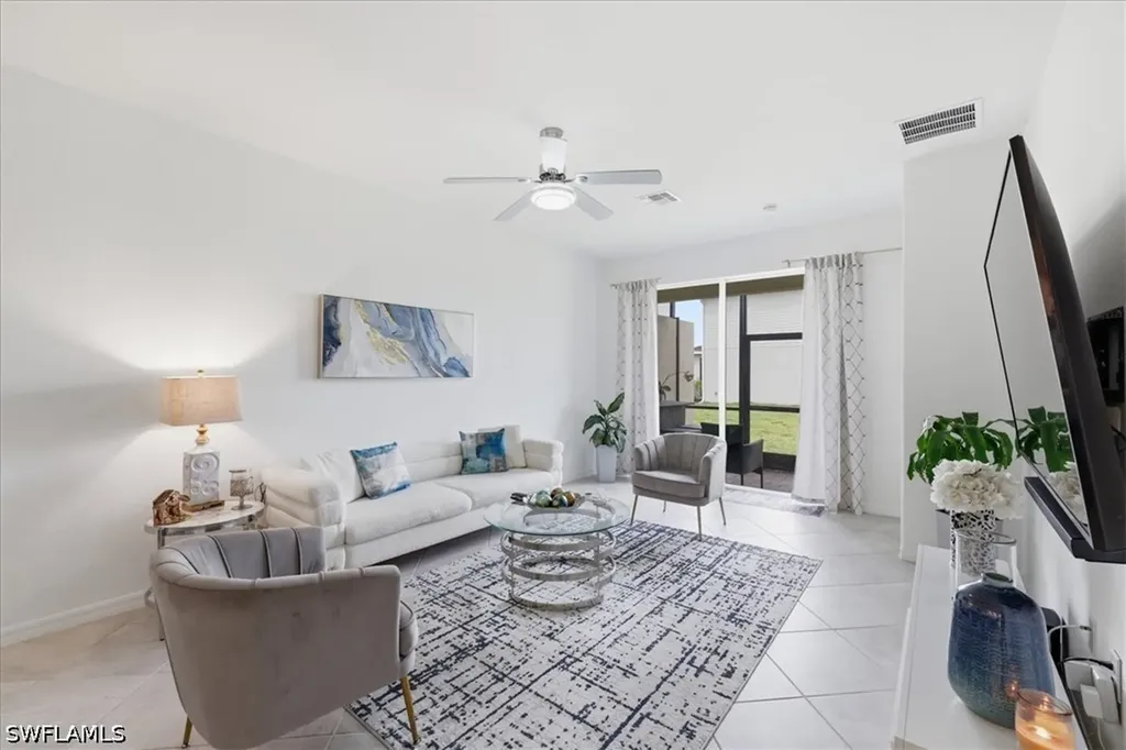 2636 Vine Avenue Naples FL 34120