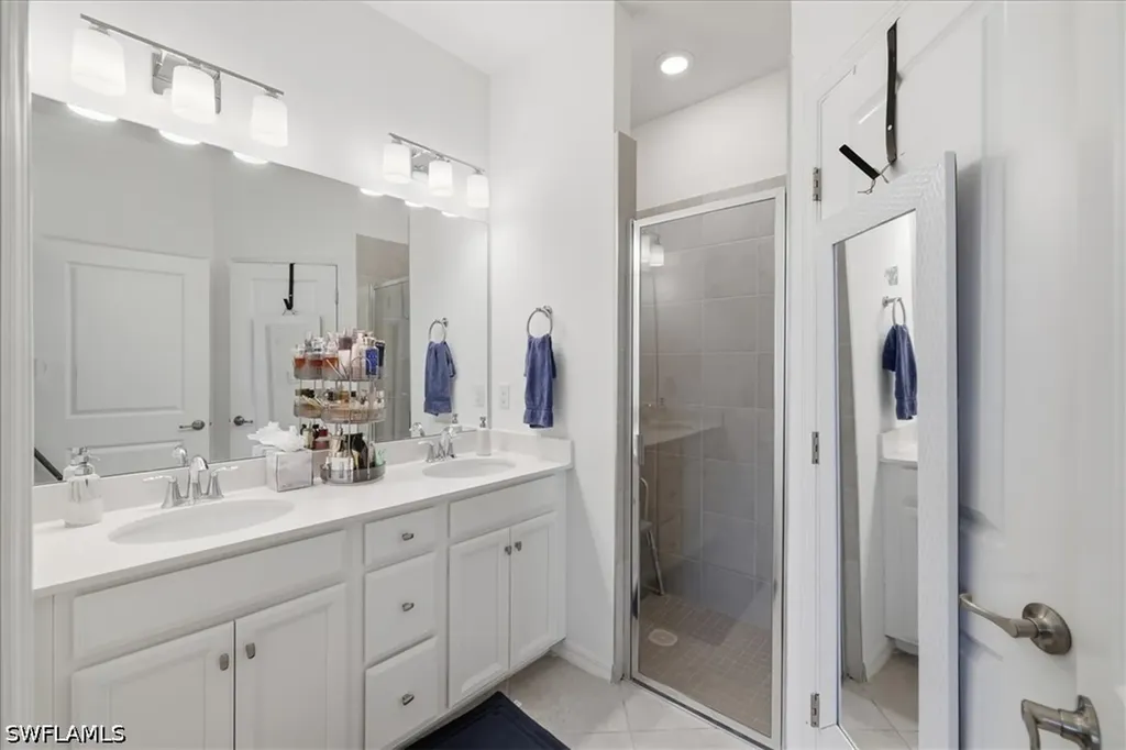 2636 Vine Avenue Naples FL 34120