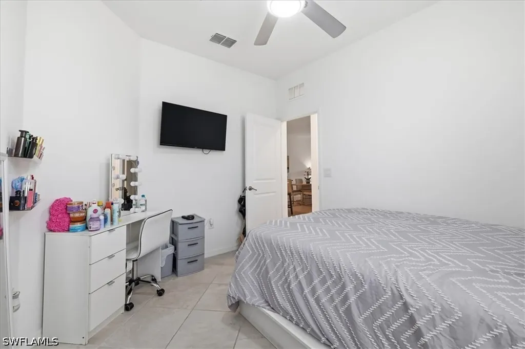 2636 Vine Avenue Naples FL 34120