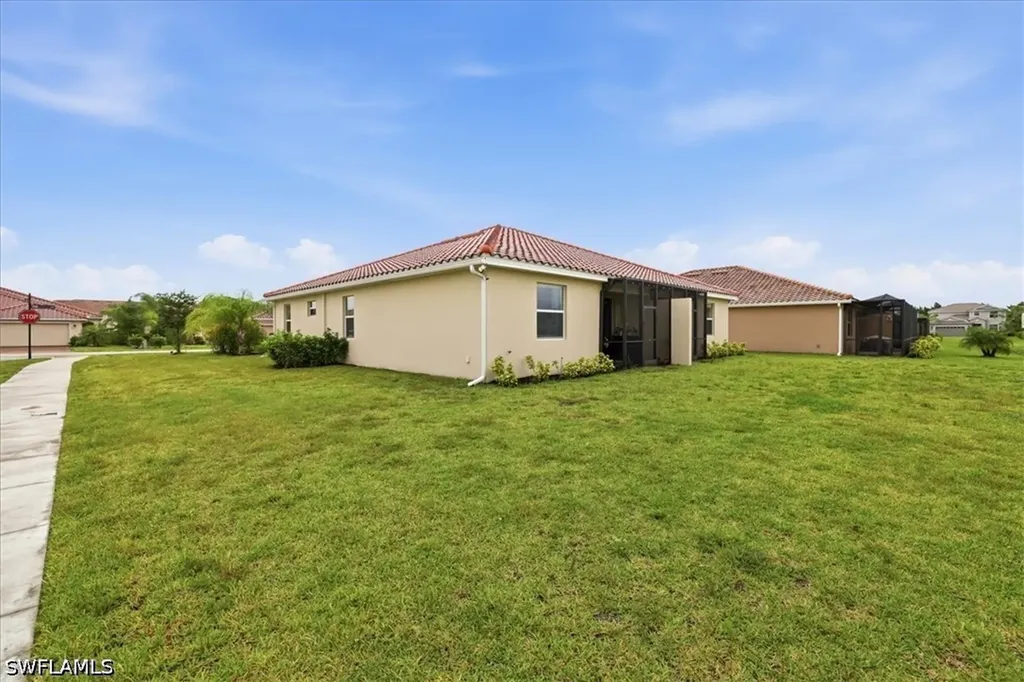 2636 Vine Avenue Naples FL 34120