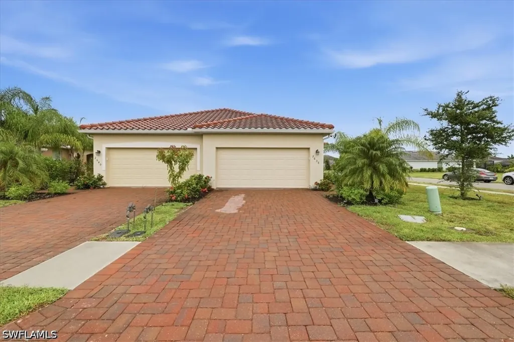 2636 Vine Avenue Naples FL 34120