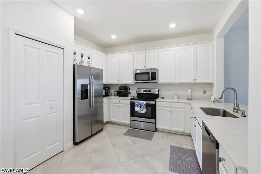 2636 Vine Avenue Naples FL 34120