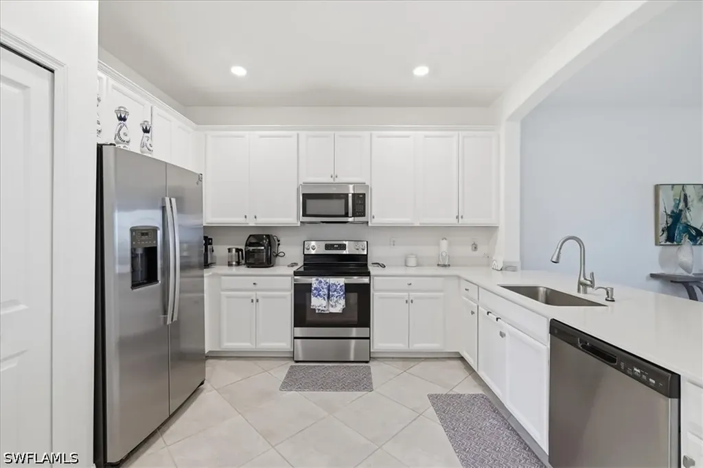 2636 Vine Avenue Naples FL 34120