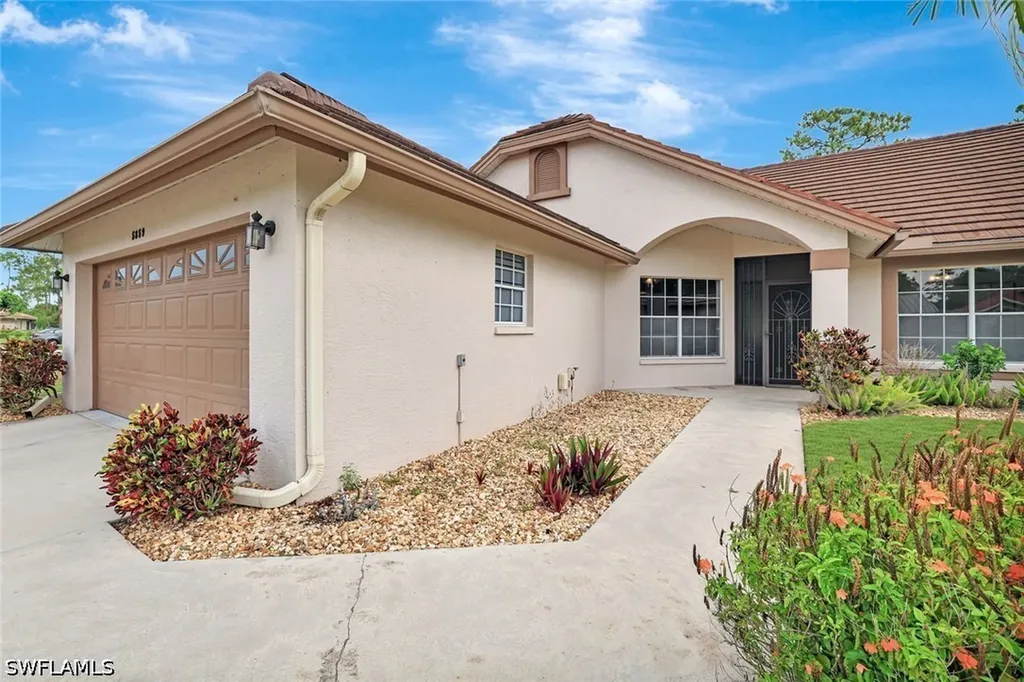 5859 Westbourgh Court Naples FL 34112