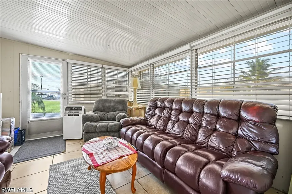 11641 Cardiff Drive Fort Myers FL 33908
