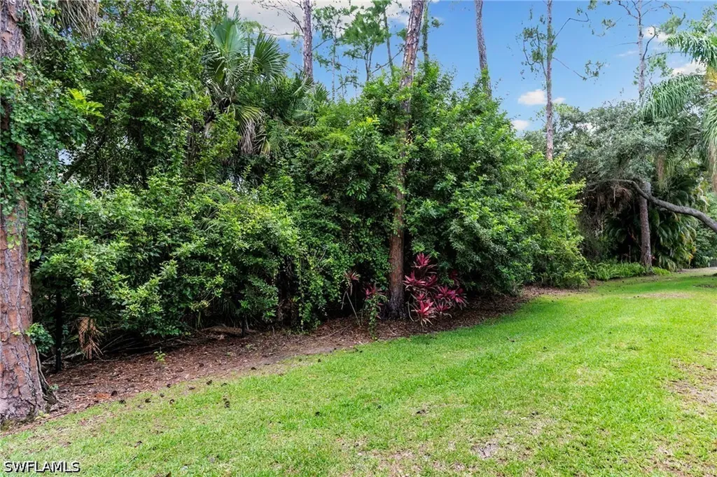 3745 Fieldstone Boulevard Naples FL 34109