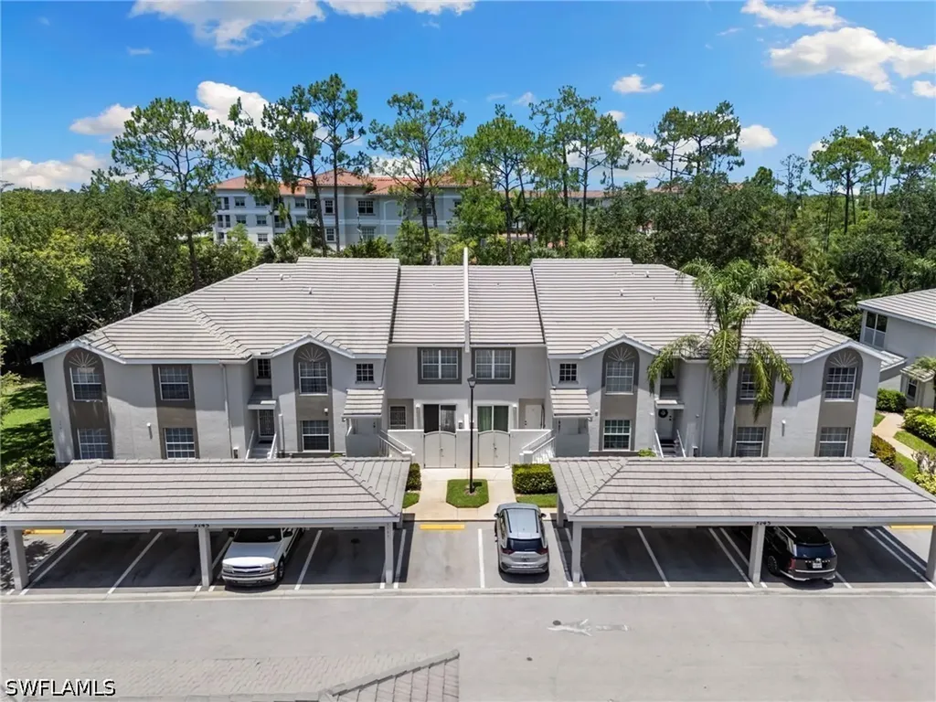 3745 Fieldstone Boulevard Naples FL 34109