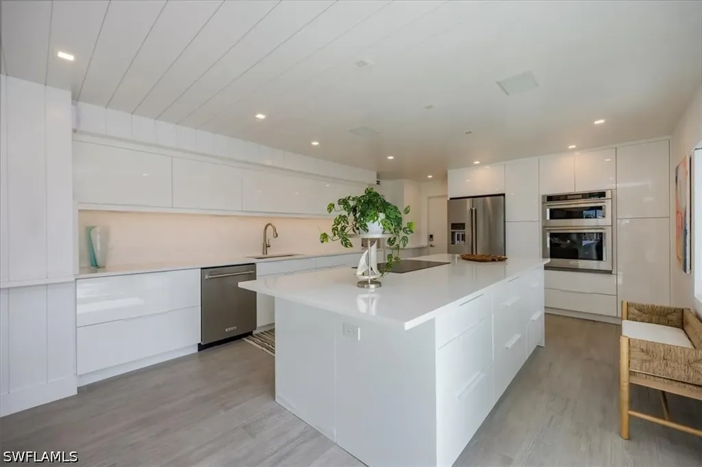 1100 8th Avenue S Naples FL 34102