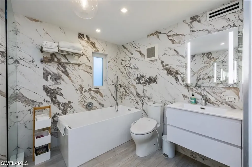 1100 8th Avenue S Naples FL 34102