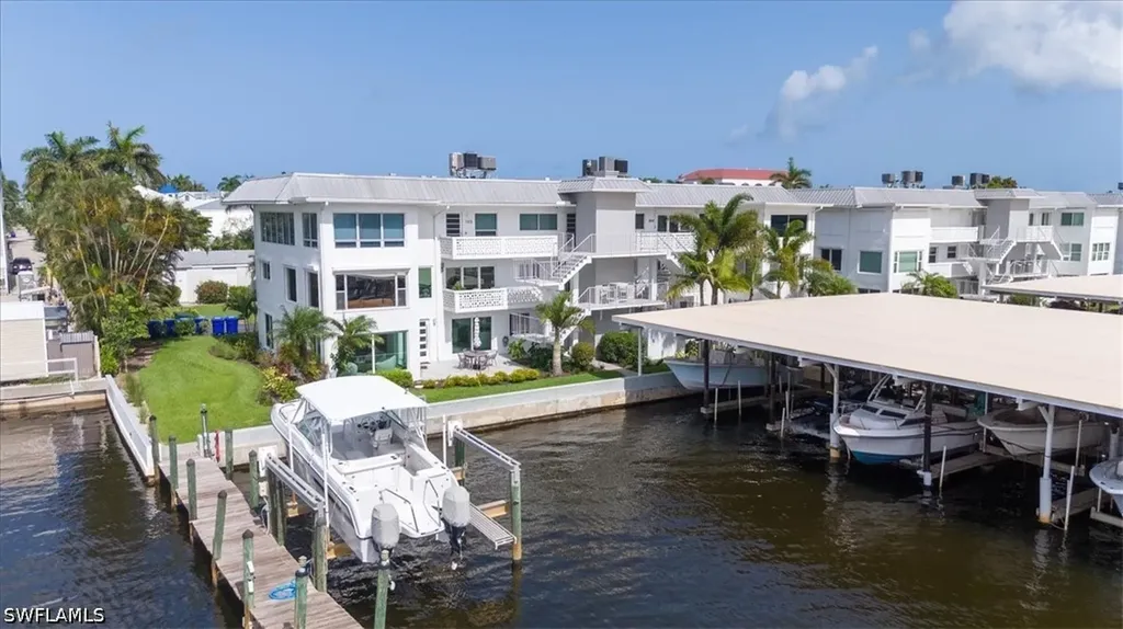 1100 8th Avenue S Naples FL 34102