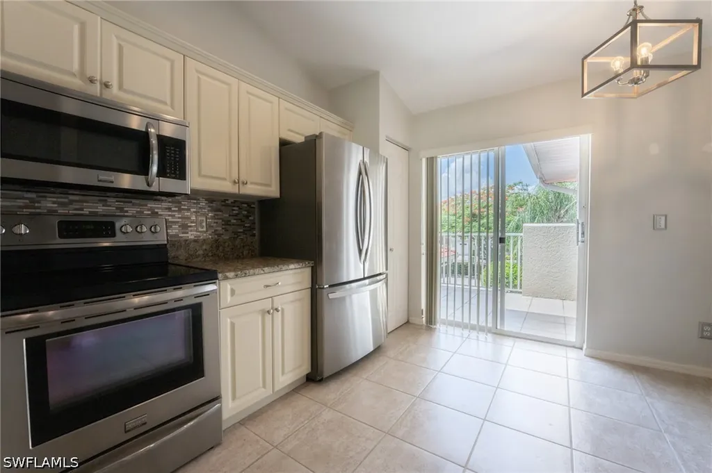 5145 Cobble Creek Court Naples FL 34110