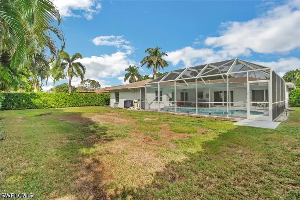 4556 Lakewood Boulevard Naples FL 34112