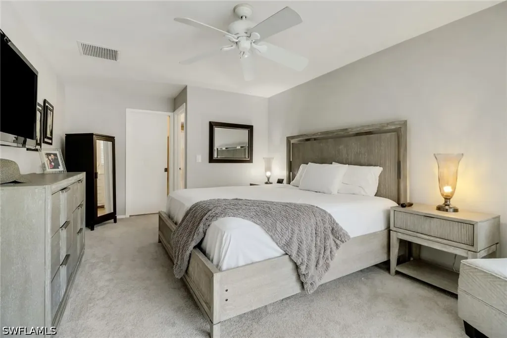 4556 Lakewood Boulevard Naples FL 34112