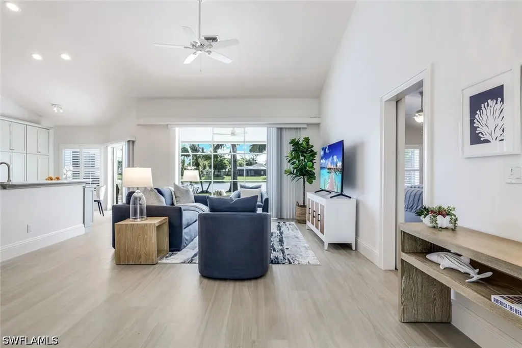 914 Marble Drive Naples FL 34104