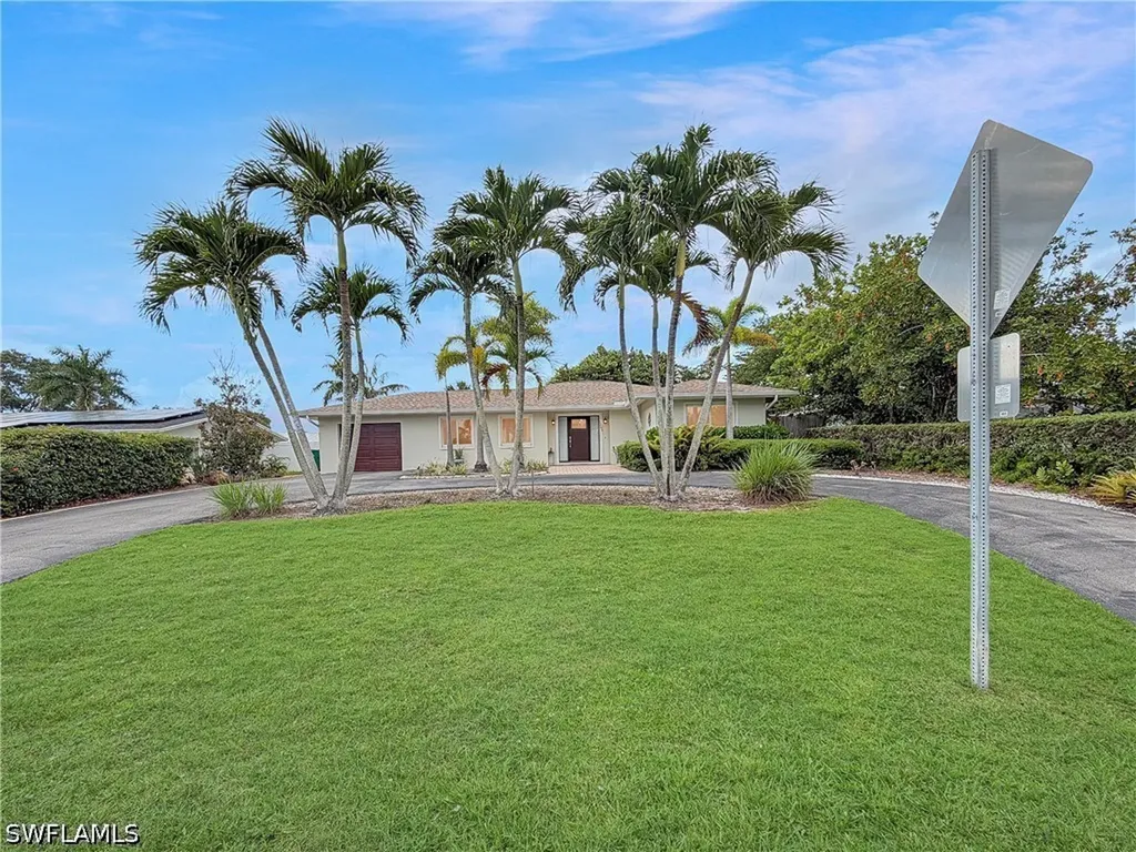 1265 Pompei Lane Naples FL 34103