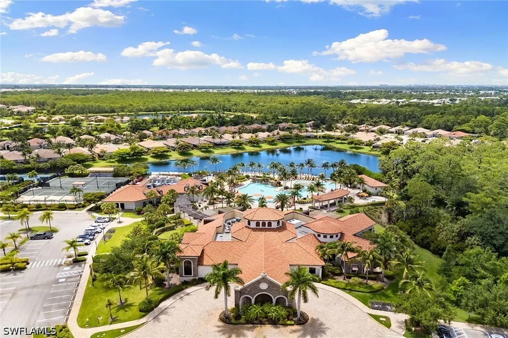 9735 Acqua Court Naples FL 34113