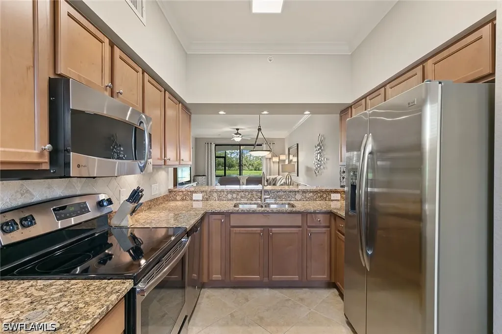 9735 Acqua Court Naples FL 34113