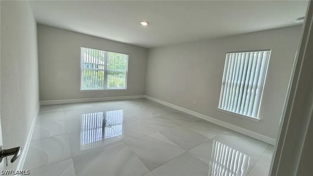 372 Rockland Street Lee FL 33972