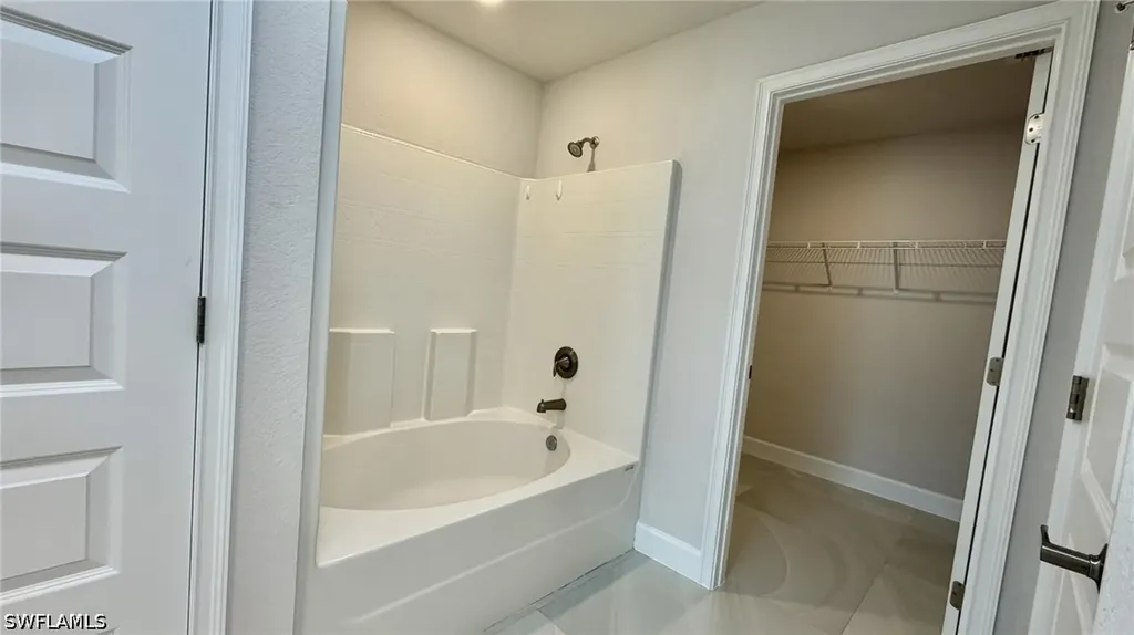 372 Rockland Street Lee FL 33972