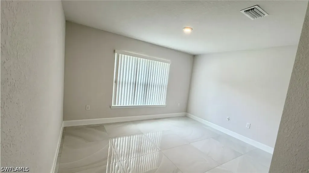 372 Rockland Street Lee FL 33972