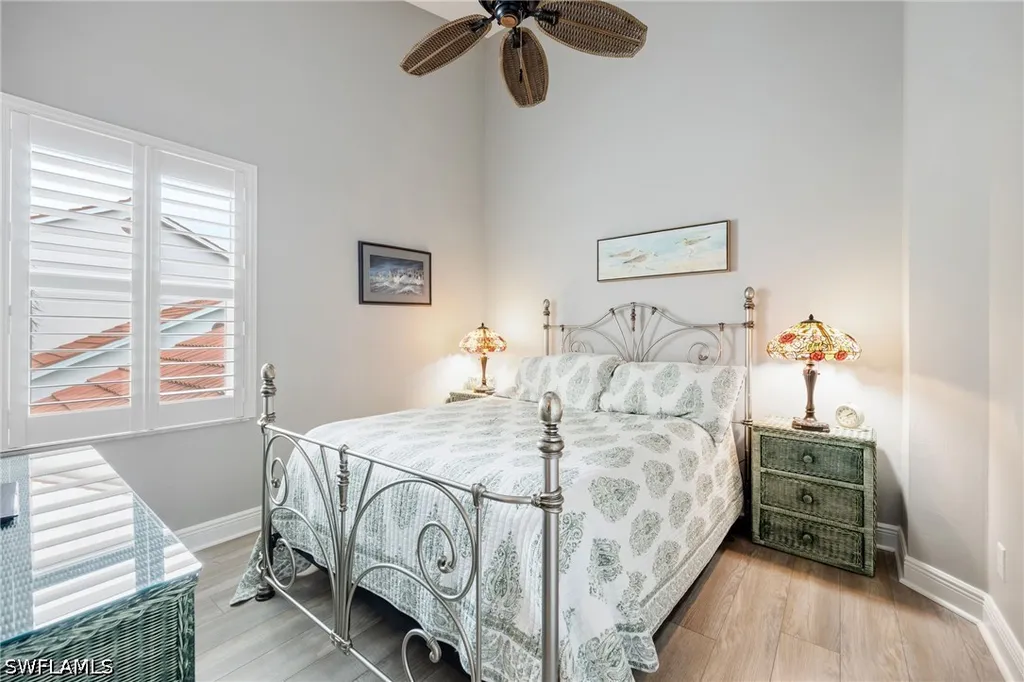 624 Windsor Square Naples FL 34104