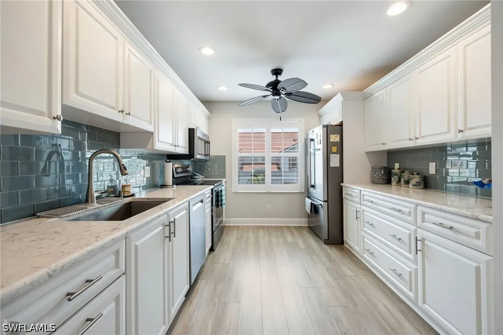 624 Windsor Square Naples FL 34104
