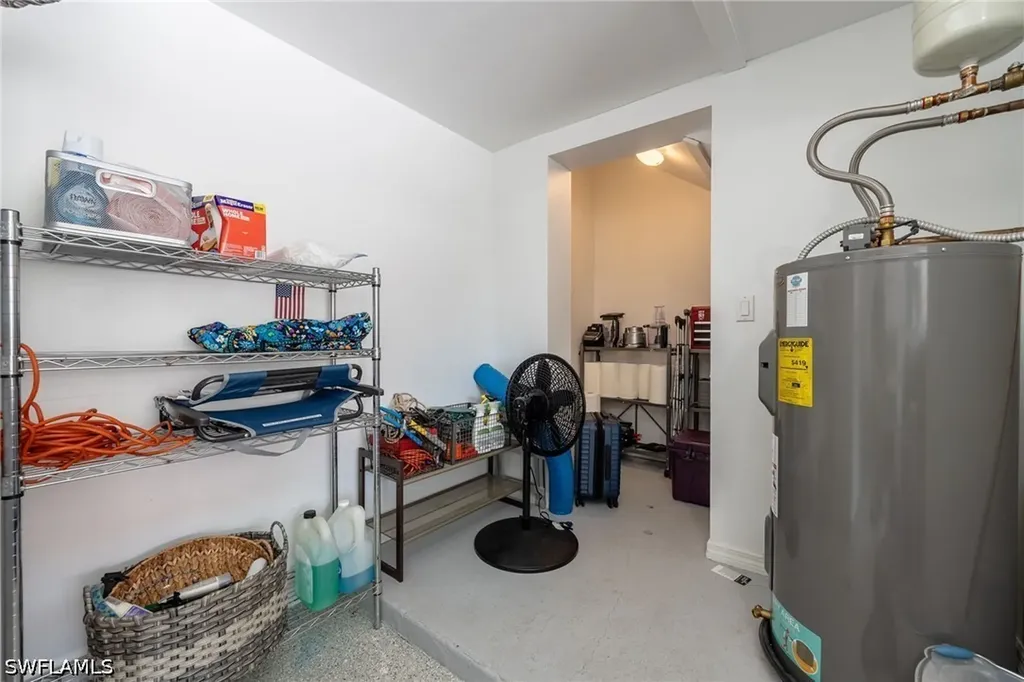 624 Windsor Square Naples FL 34104