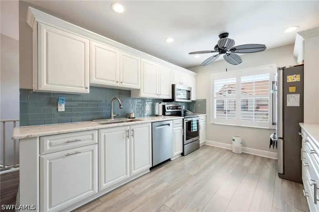 624 Windsor Square Naples FL 34104