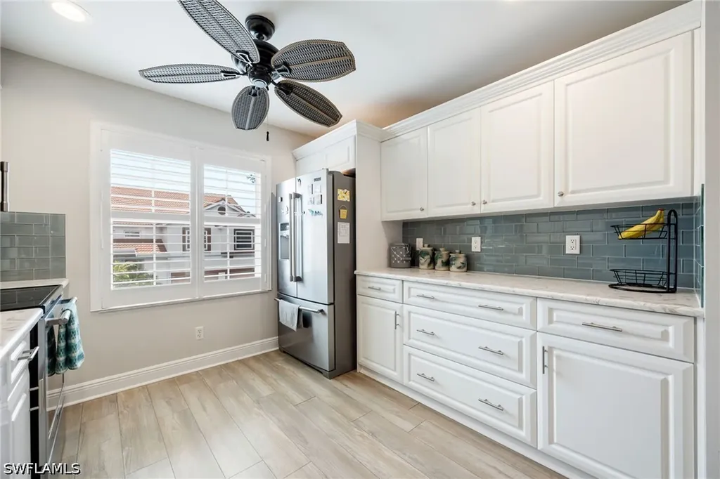624 Windsor Square Naples FL 34104