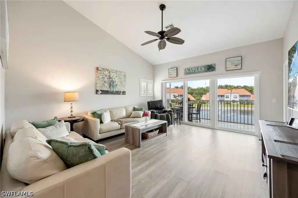 624 Windsor Square Naples FL 34104