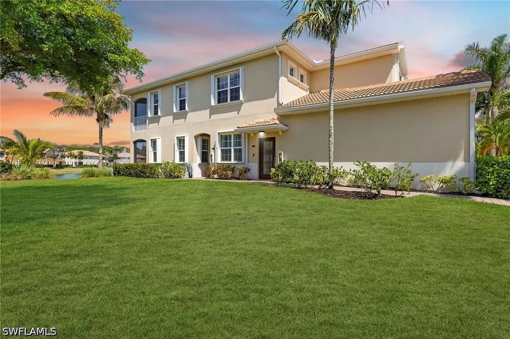 Fort Myers FL, 18234 Creekside Preserve Loop, Unit 101