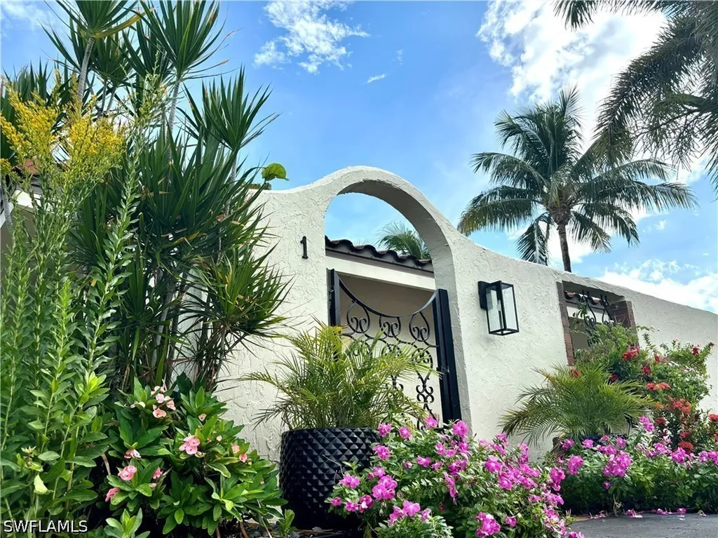 1455 Curlew Avenue Naples FL 34102
