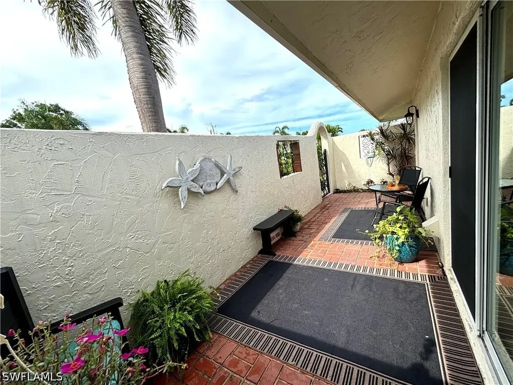 1455 Curlew Avenue Naples FL 34102