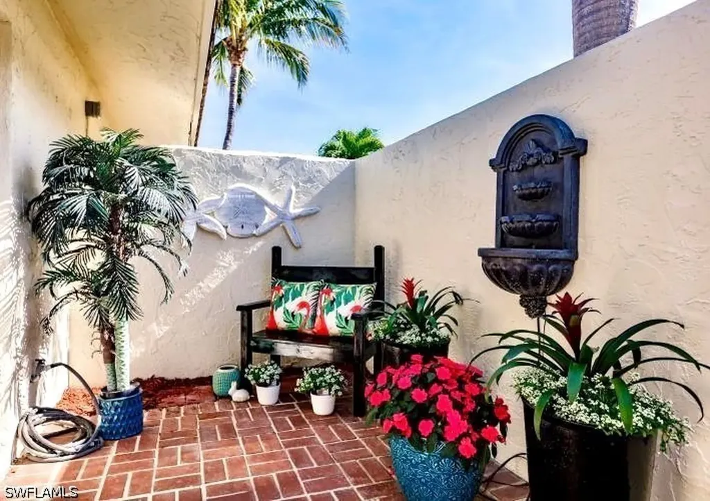 1455 Curlew Avenue Naples FL 34102