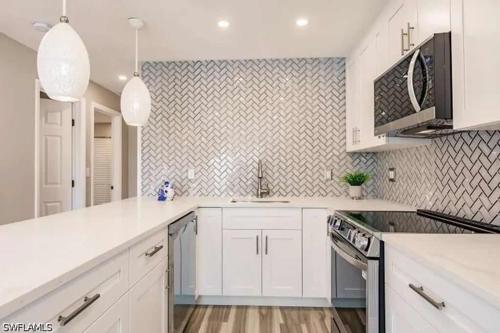 1455 Curlew Avenue Naples FL 34102