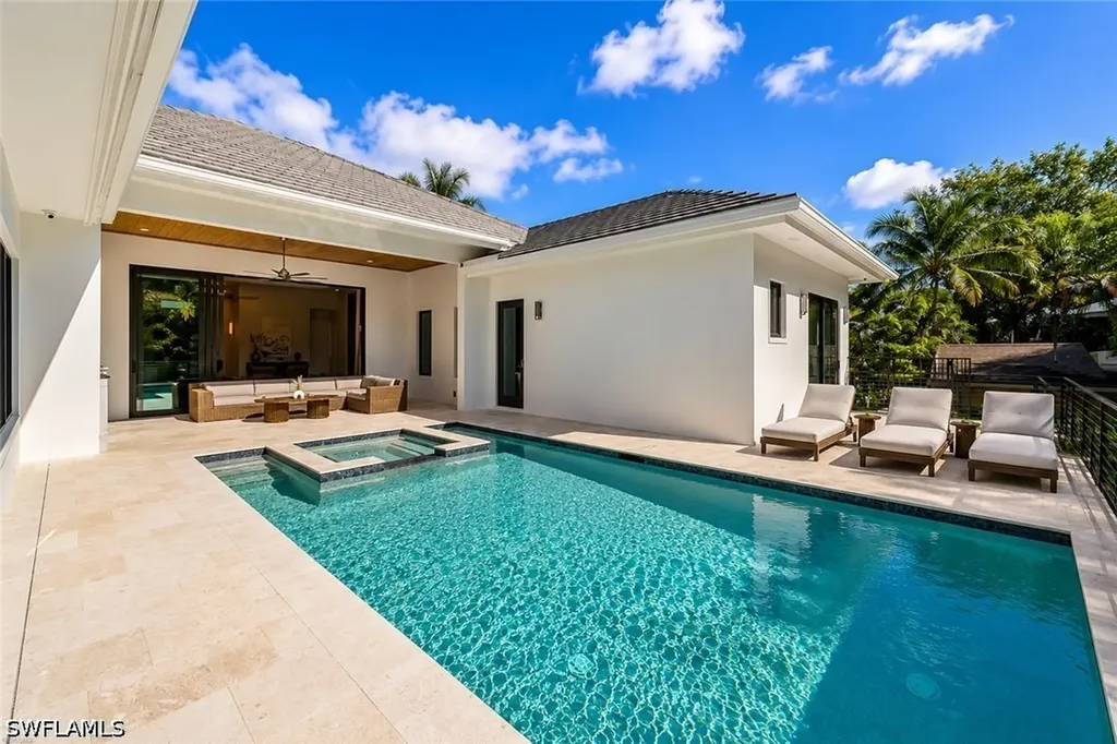 1364 Cypress Woods Drive Naples FL 34103