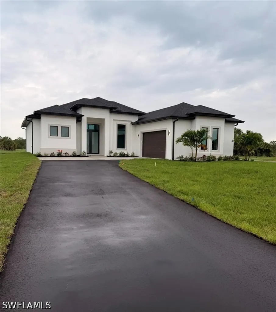 4231 20th Street NE Naples FL 34120