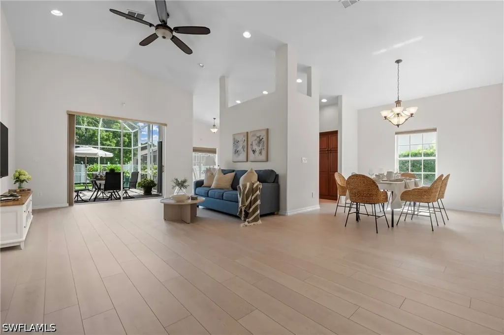 96 Glen Eagle Circle Naples FL 34104