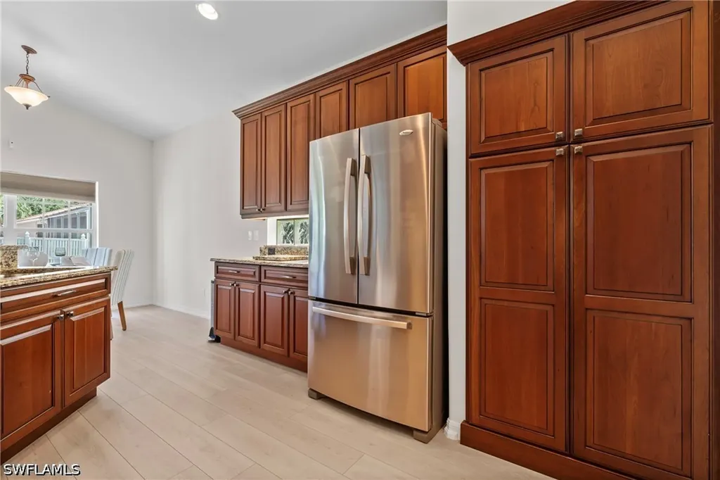 96 Glen Eagle Circle Naples FL 34104