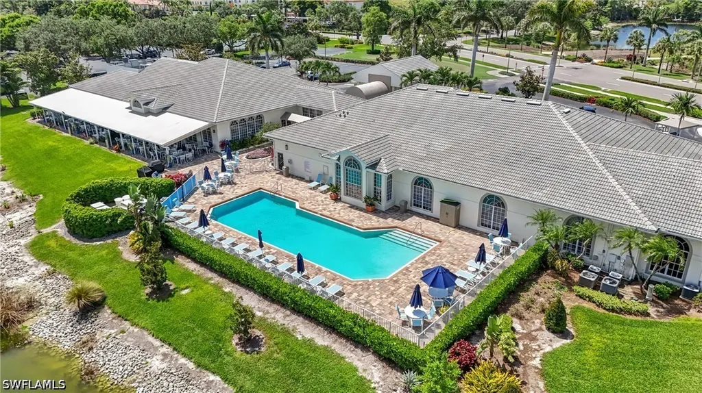 96 Glen Eagle Circle Naples FL 34104